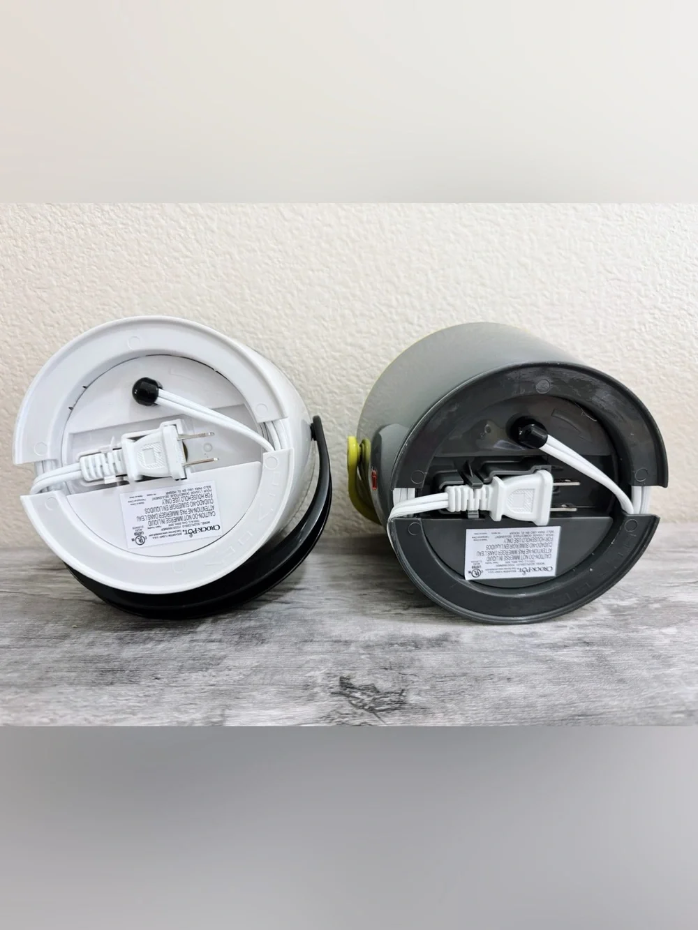 Set of Two Crockpot Portable Electric Lunch Warmers – White and Dark Gray